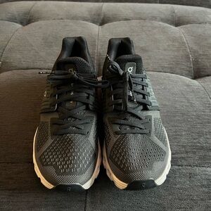 On Running Cloudswift 3 Black and Gray Athletic Shoes